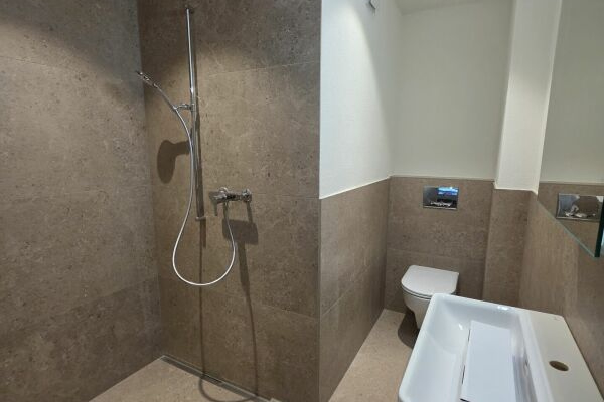 1 Gasterweg, Uznach, St. Gallen 8730, 4.5 Bedrooms Bedrooms, 0 ,0,Wohnung/Haus,Zu vermieten,Gasterweg,1,1027