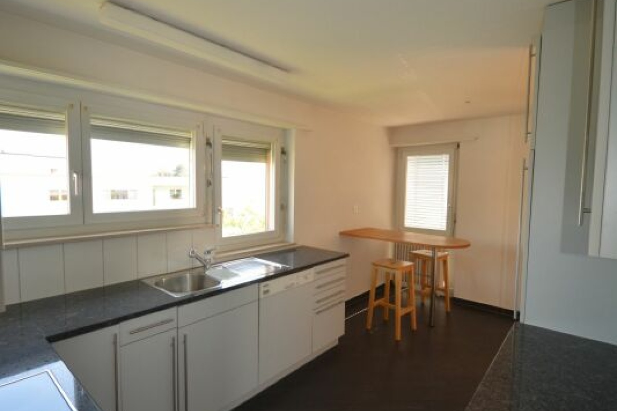 114 Neue Jonastrasse, Rapperswil SG, St. Gallen 8640, 3.5 Bedrooms Bedrooms, 0 ,1 BathroomBathrooms,Wohnung/Haus,Zu vermieten,Neue Jonastrasse,2,1035