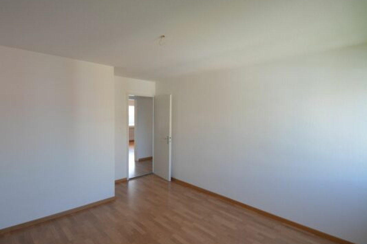 114 Neue Jonastrasse, Rapperswil SG, St. Gallen 8640, 3.5 Bedrooms Bedrooms, 0 ,1 BathroomBathrooms,Wohnung/Haus,Zu vermieten,Neue Jonastrasse,2,1035